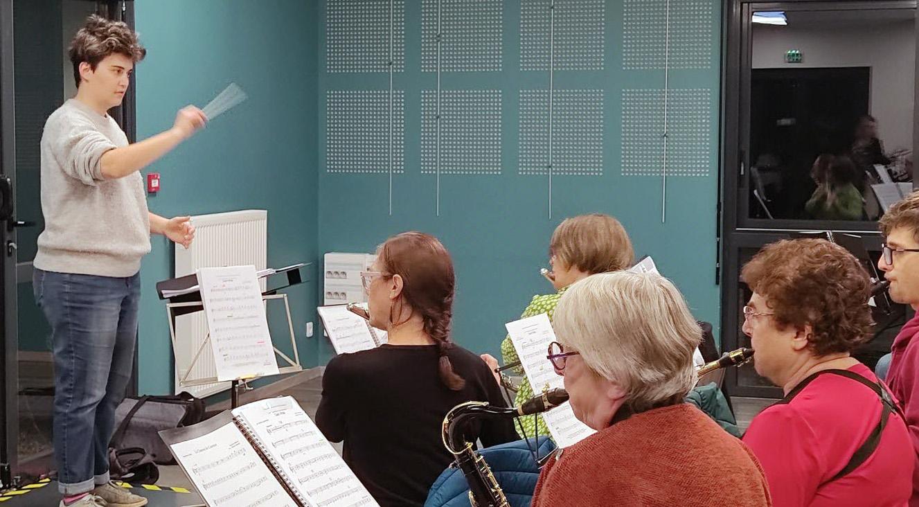 Juliette BARRAS est la nouvelle cheffe d'orchestre de l'OHSJA